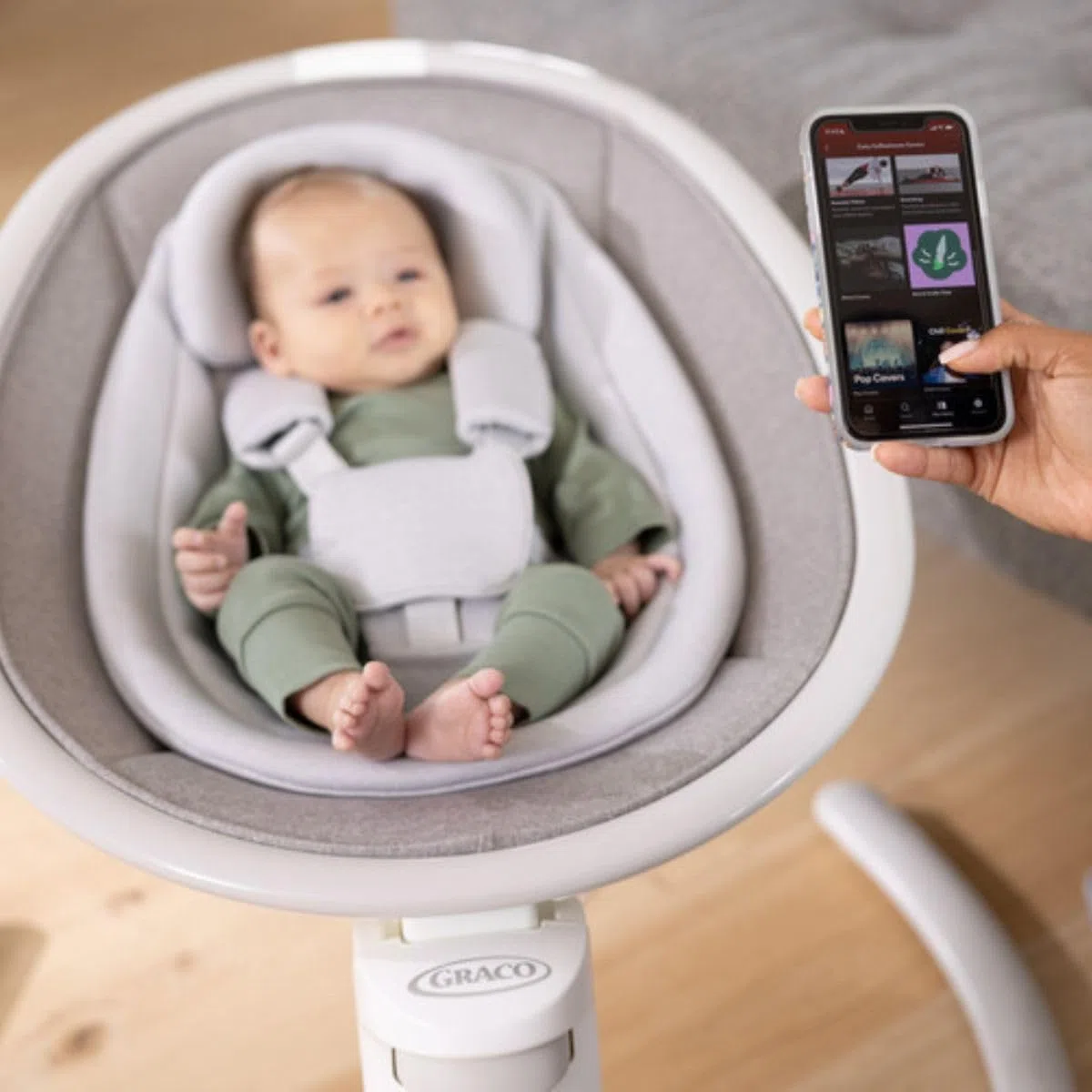 Graco Sway 'n Grow - Chupete Bluetooth con barra de juguetes, adecuado desde el nacimiento hasta aprox. 4 años (0-18 kg), con 6 movimientos de balanceo, vibración de 4 velocidades, música, ajuste de